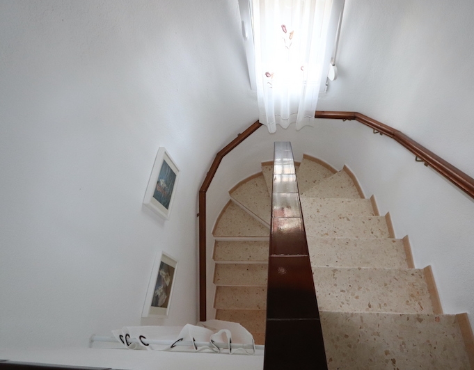 Cozy townhouse just 400m from the beach.