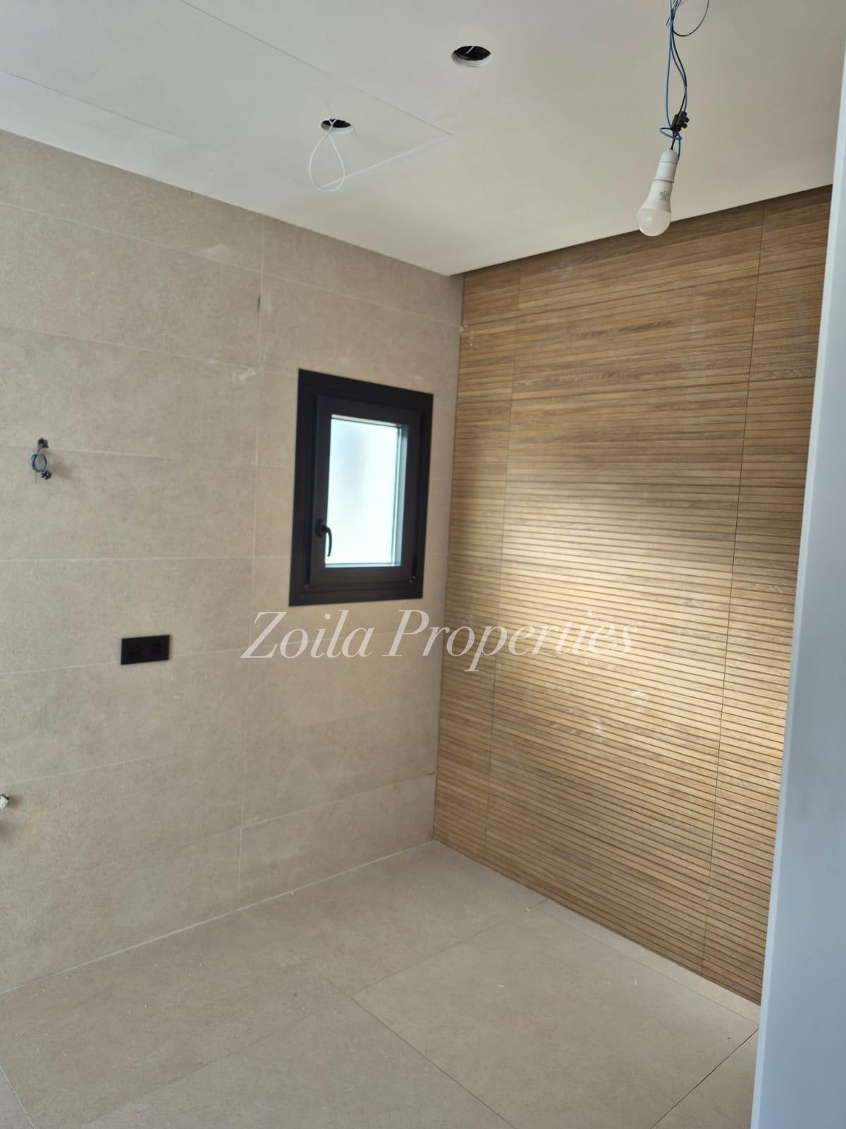 Chalet indépendant en première ligne. Neuf.