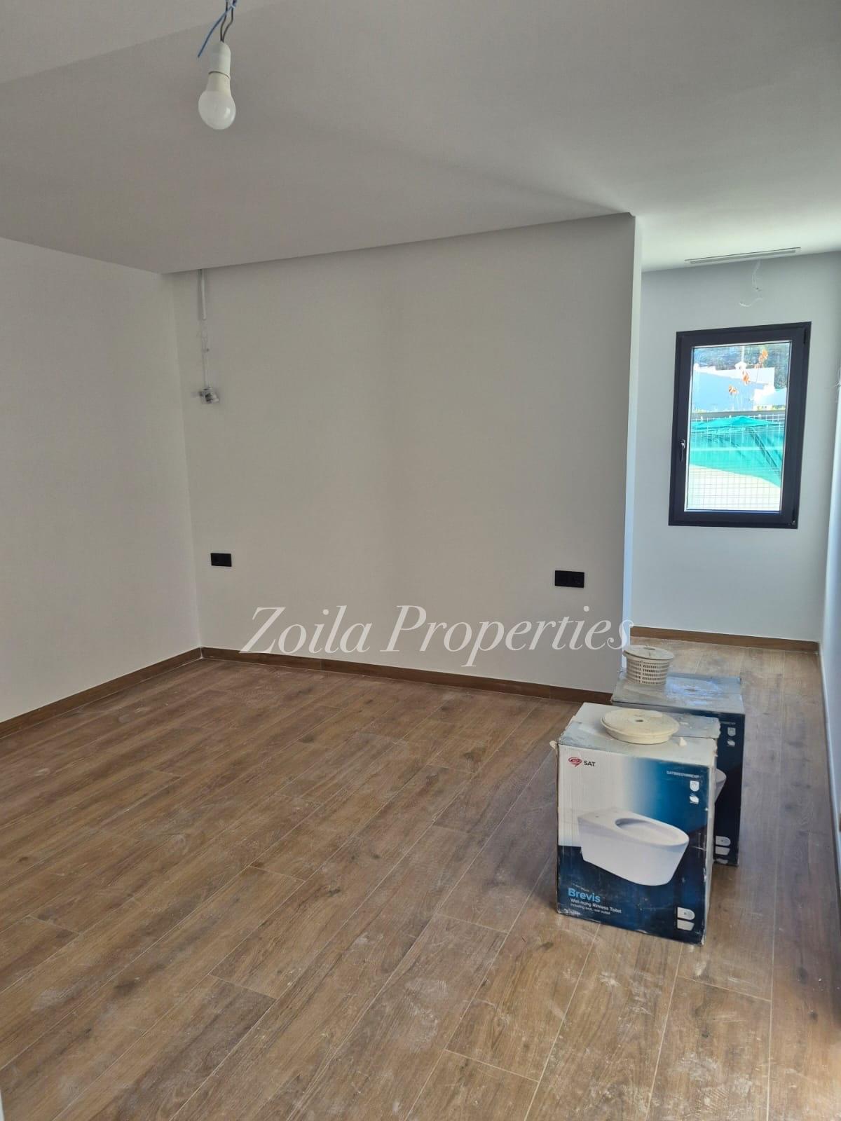 Chalet indépendant en première ligne. Neuf.