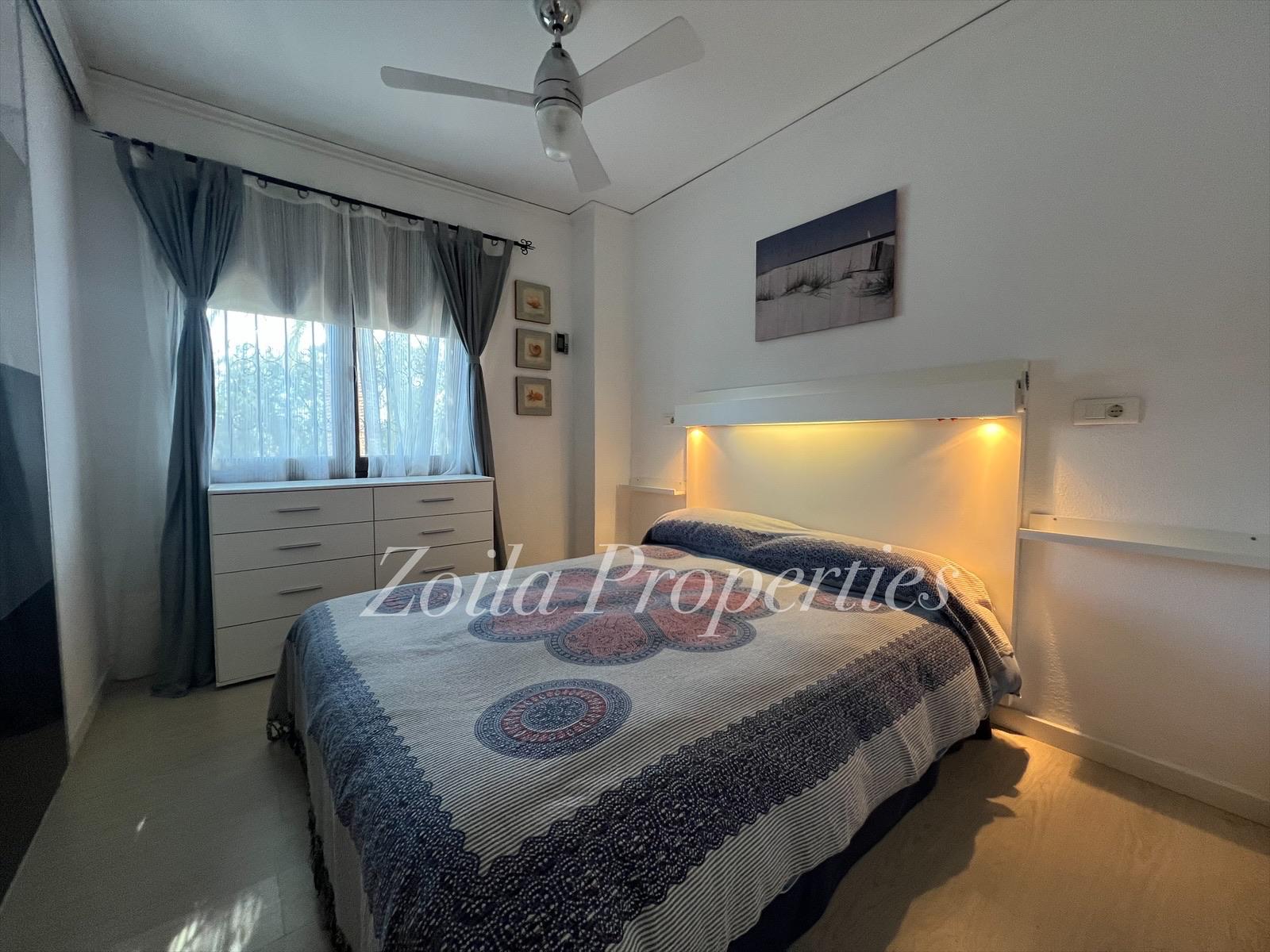 Cozy townhouse just 400m from the beach.