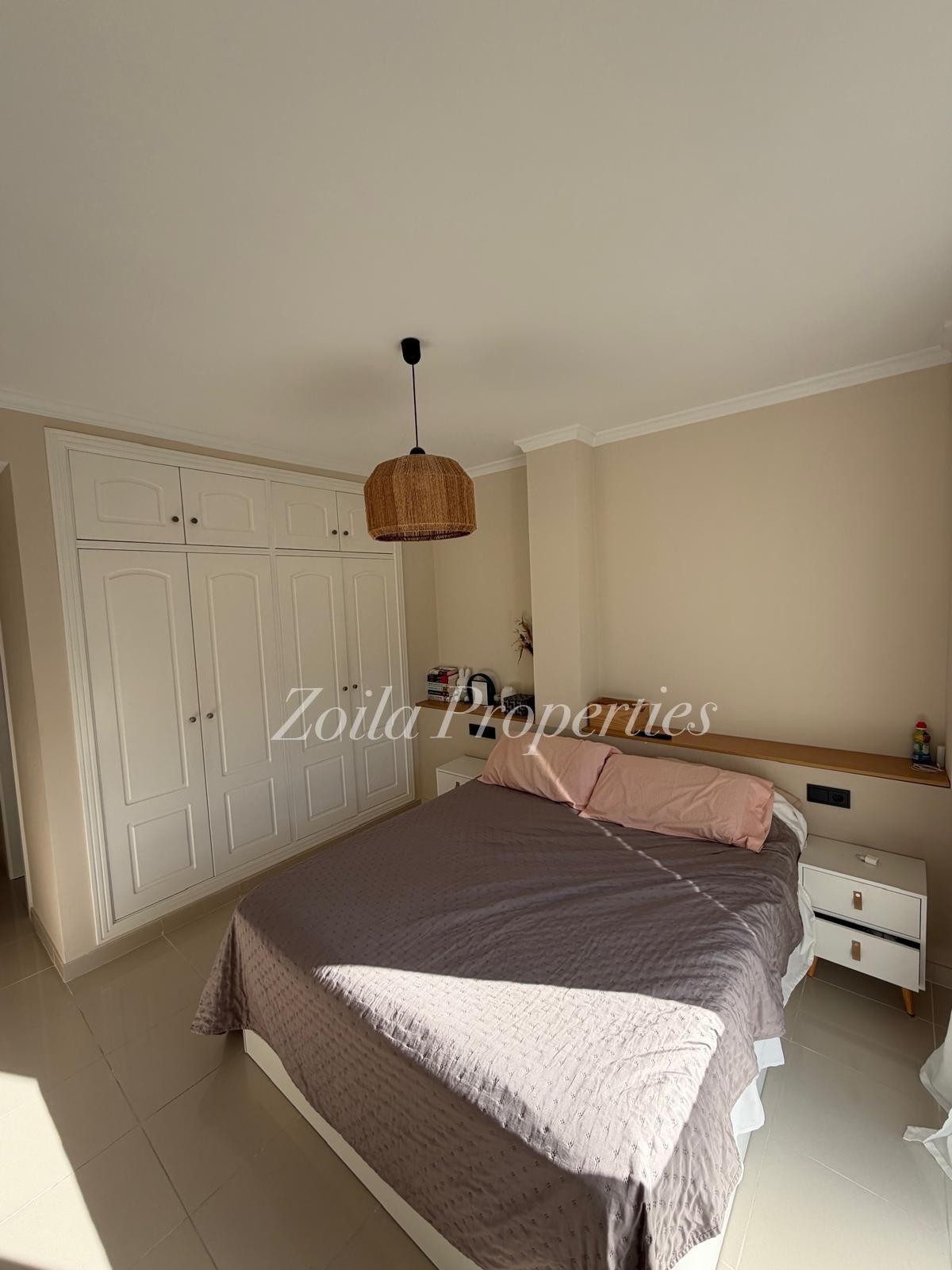 Amplio apartamento de 3 dormitorios en Montgó.