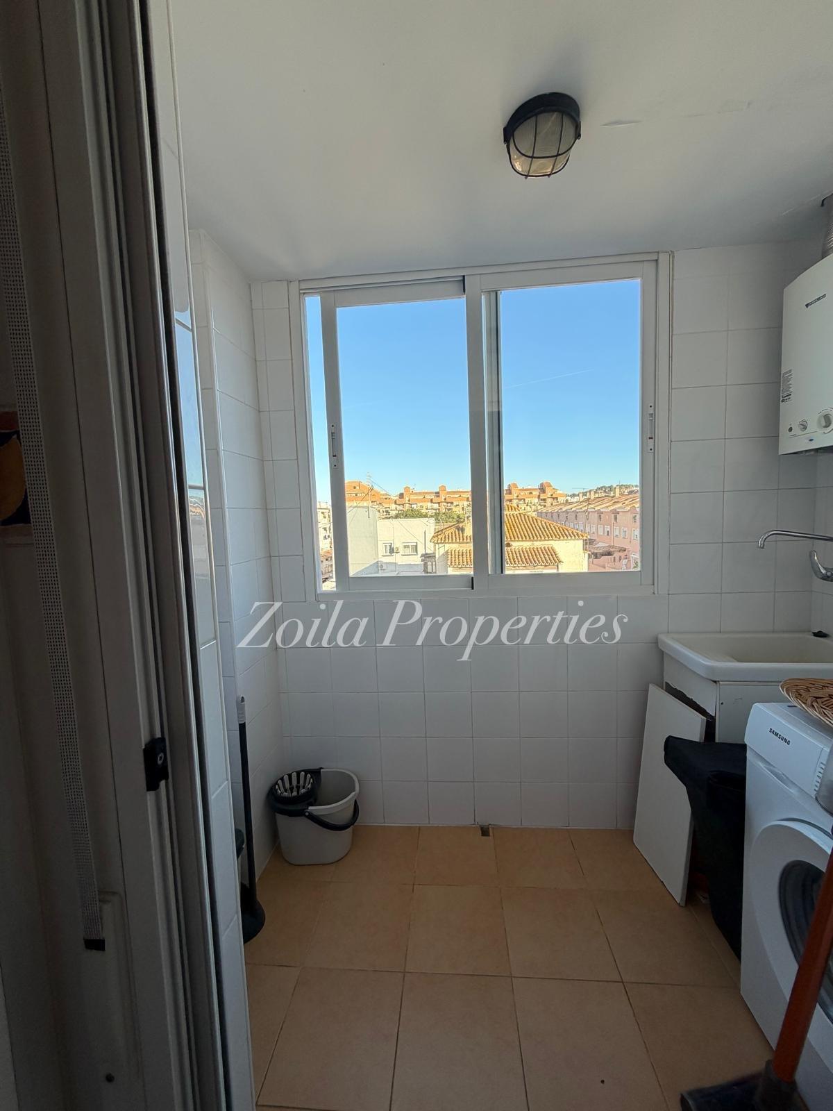 Amplio apartamento de 3 dormitorios en Montgó.