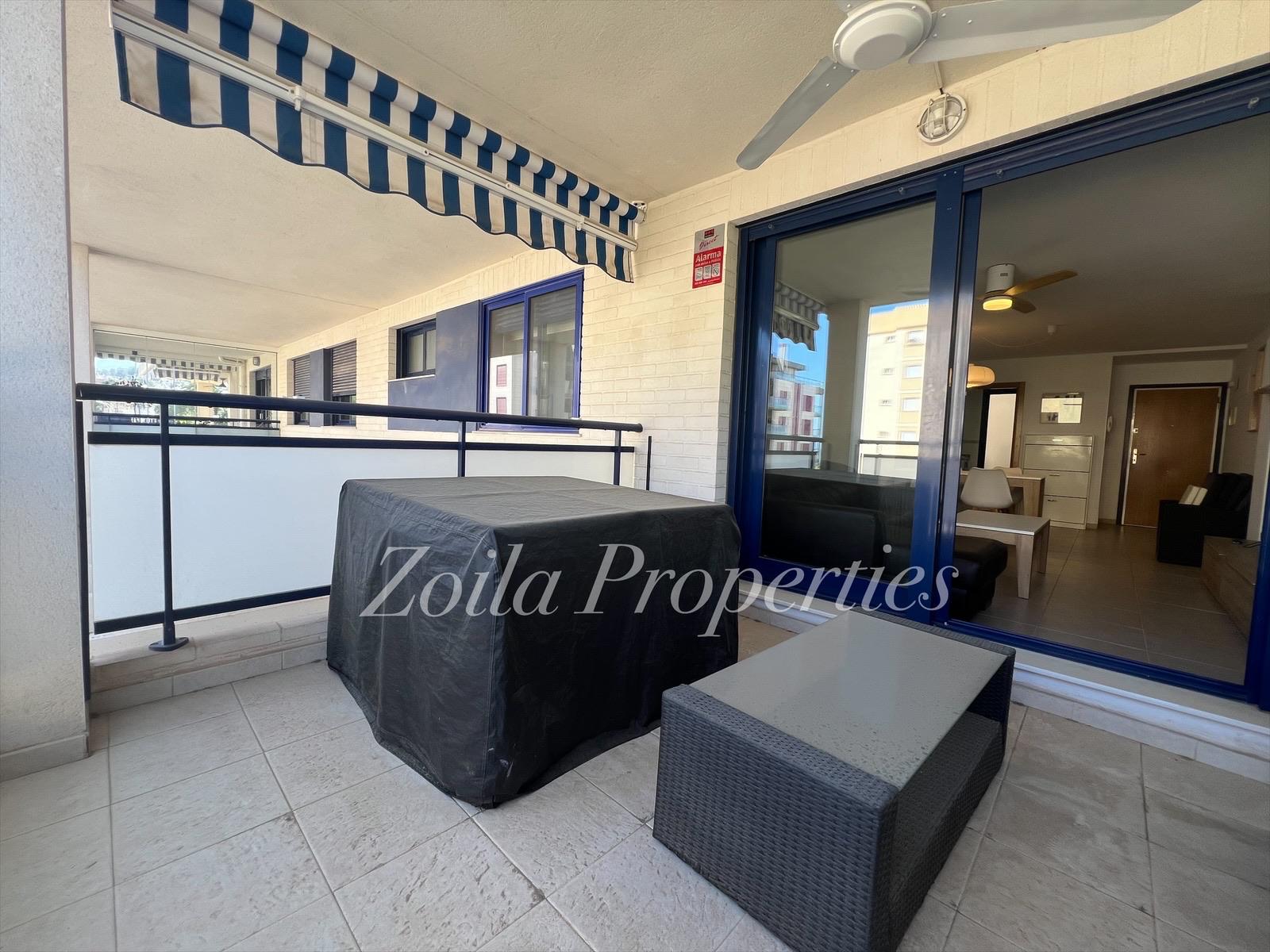 Apartamento de 3 dormitorios en puerto.