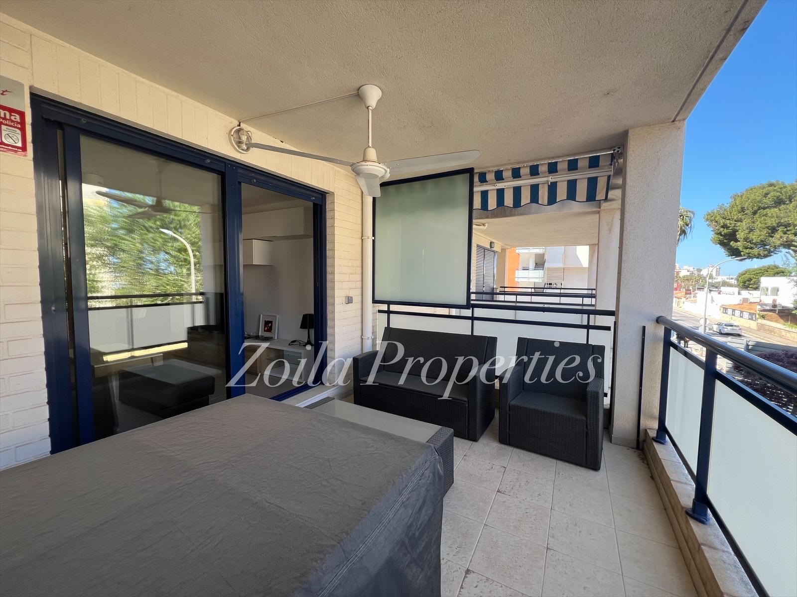 Apartamento de 3 dormitorios en puerto.