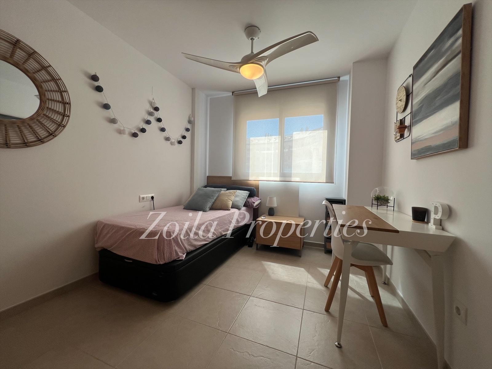 Apartamento de 3 dormitorios en puerto.