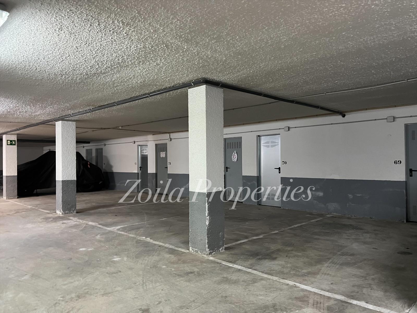 Apartamento de 3 dormitorios en puerto.