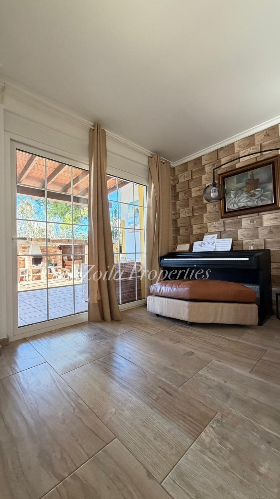 Beautiful detached chalet near the beach.