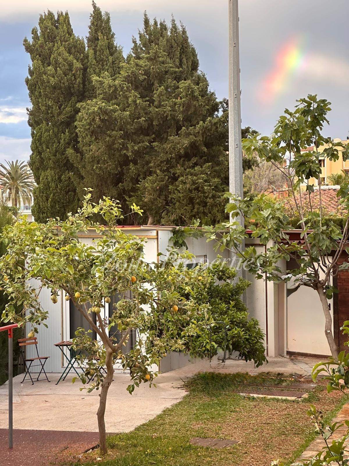 Beautiful detached chalet near the beach.