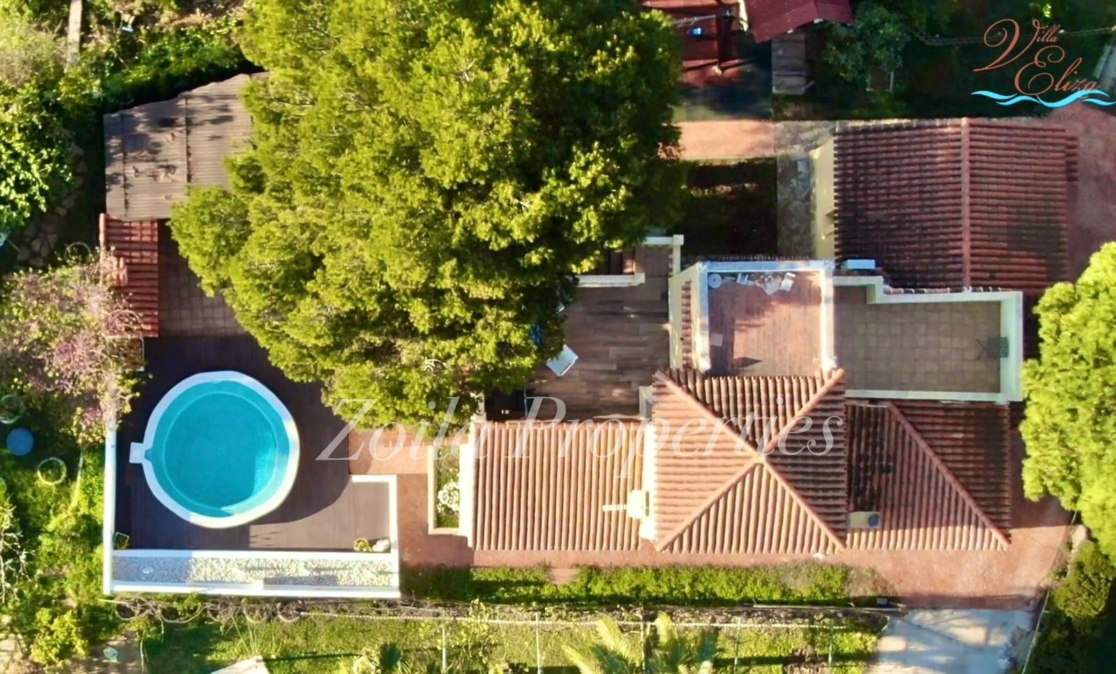 Beautiful detached chalet near the beach.