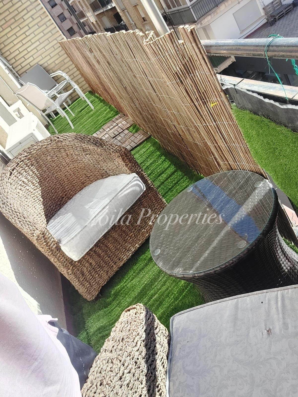 Oferta!! Bonito y amplio Piso céntrico.