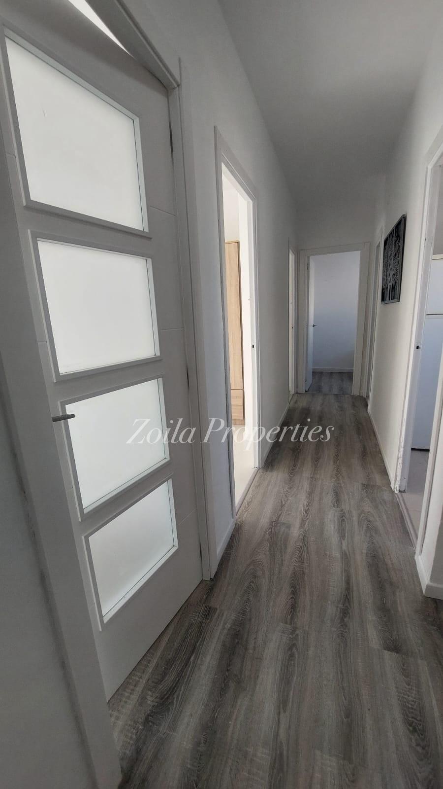 Oferta!! Bonito y amplio Piso céntrico.