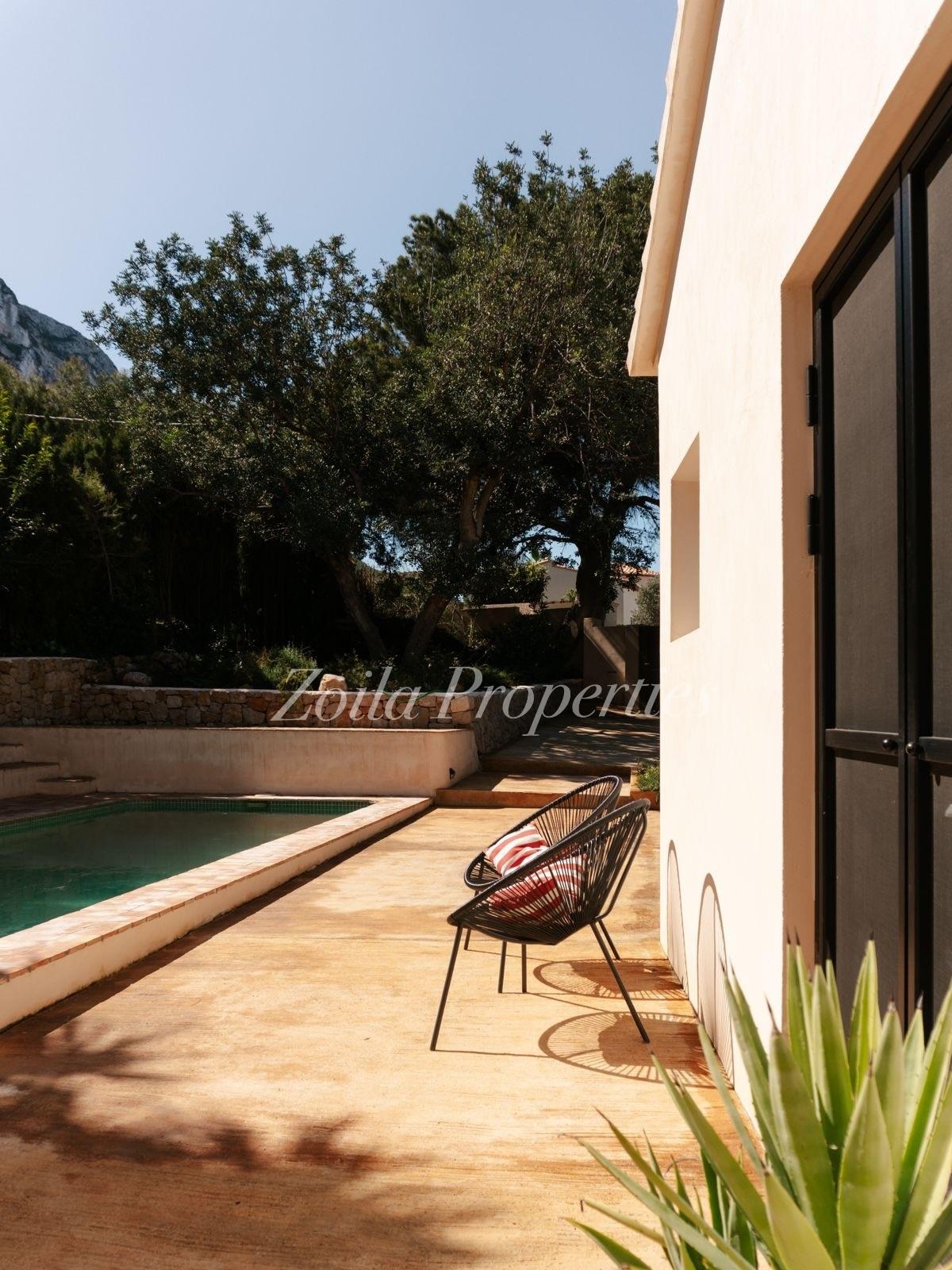 Spectacular chalet with sea/mountain views.
