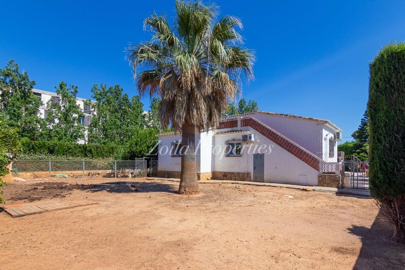 Renovated chalet near the Denia hospital