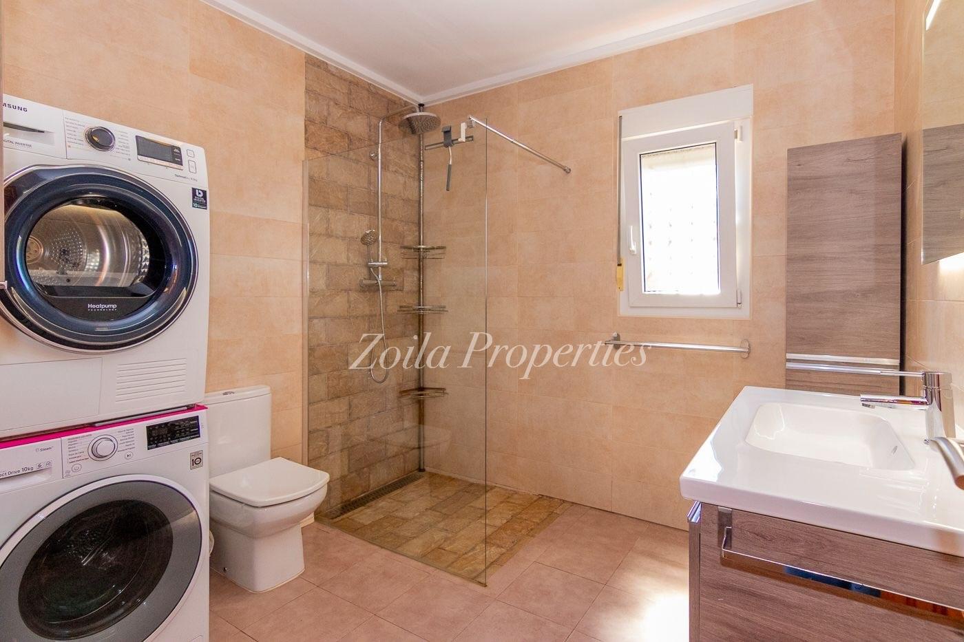 Renovated chalet near the Denia hospital