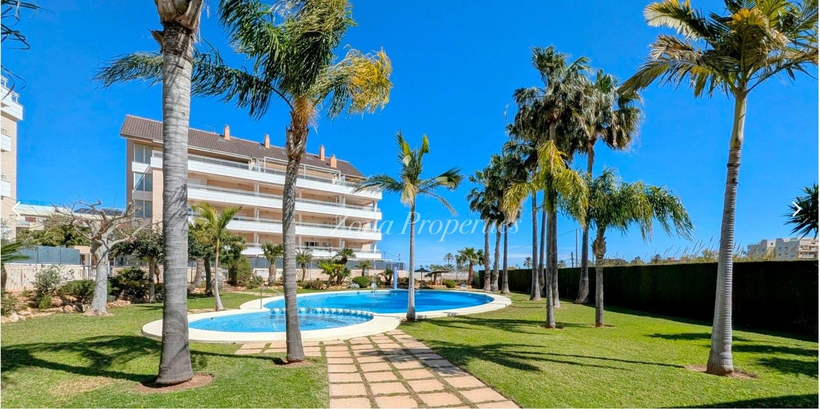 ZP-15087 - Spectaculaire duplex avec terrasse près du centre/de la plage.