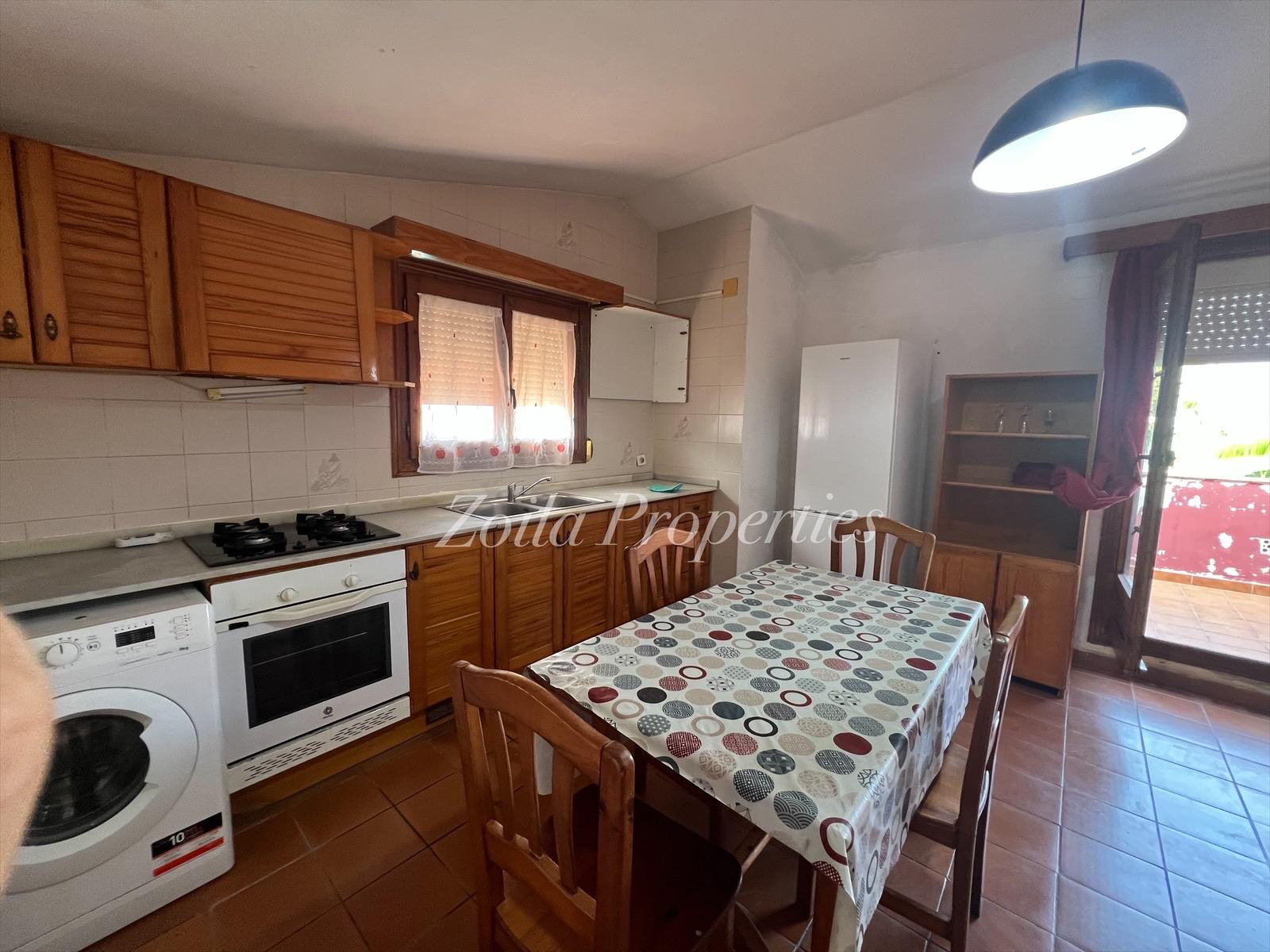 Belle maison jumelée à Montgó.