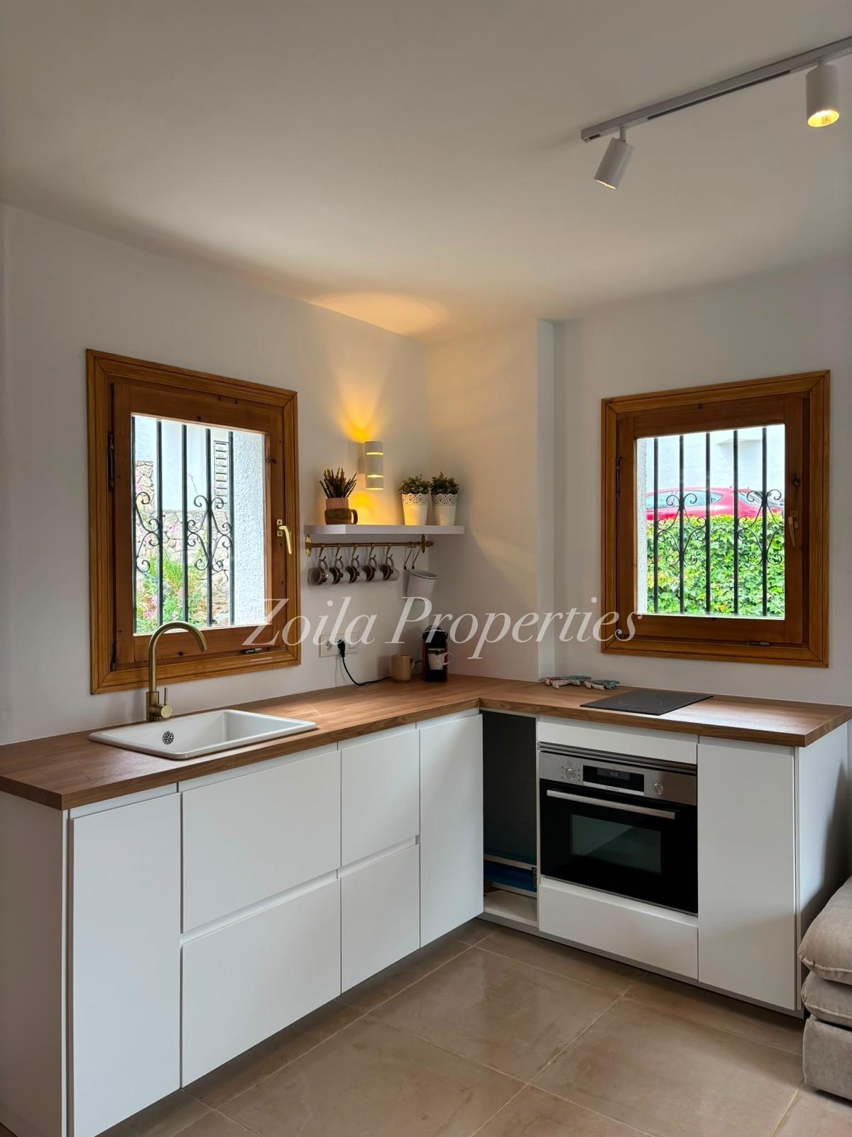 Beautiful and Modern Apartment in La Sella.