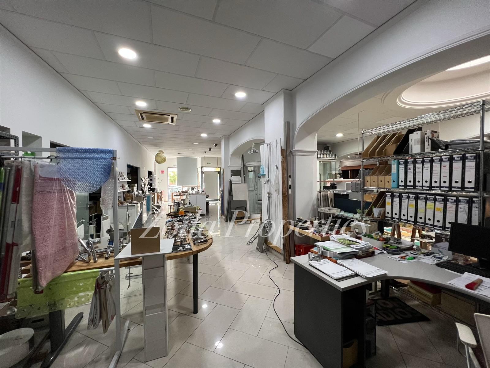Spacious commercial premises in the city center.