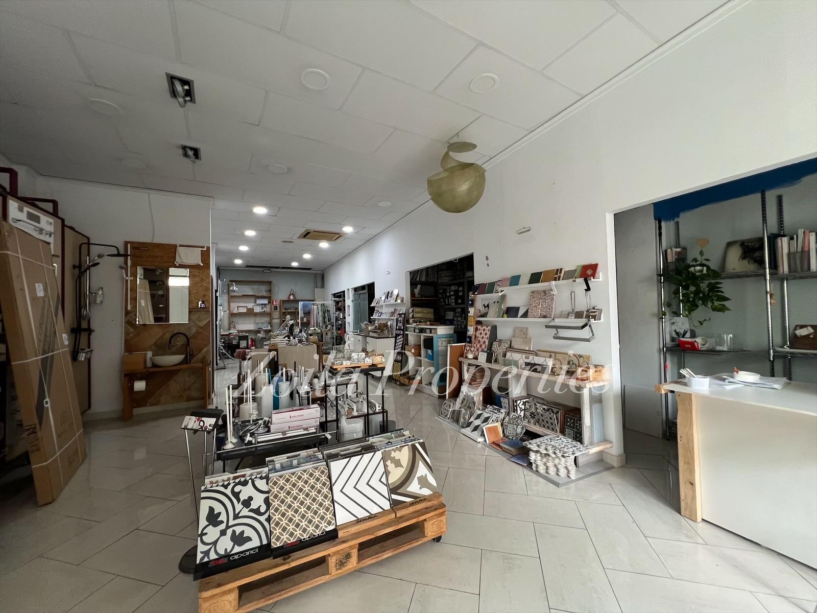 Spacious commercial premises in the city center.