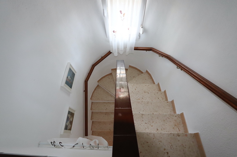 Cozy townhouse just 400m from the beach.